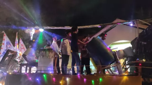 Lestarikan Budaya Melayu dengan Takbir Keliling dan Pawai Obor - GenPI.co KALBAR Lestarikan Budaya Melayu dengan Takbir Keliling dan Pawai Obor - GenPI.co KALBAR