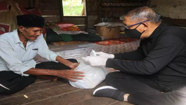 Lebaran ke Desa, Gubernur Kalbar Janjikan Bedah Rumah - GenPI.co KALBAR