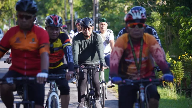 Kurangi Polusi, Edi Kamtono Kampanyekan Gerakan Bersepeda - GenPI.co KALBAR