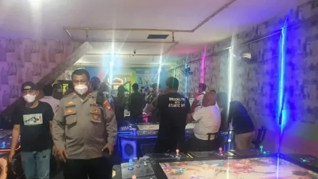 Tak Berizin, Tempat Permainan Ketangkasan di Jalan Siam Disegel - GenPI.co KALBAR