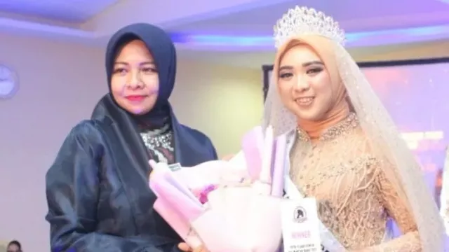 Keren, Alda Swarni Dewi Jadi Putri Hijab Kalbar 2022 - GenPI.co KALBAR