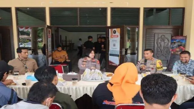 Ngopi Bareng, Jerrold: Jurnalis Tak Terpisahkan dari Kepolisian - GenPI.co KALBAR