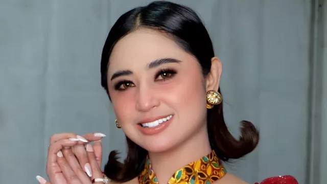 Berstatus Janda, Dewi Perssik: Saya Tidak Menginginkan Perceraian - GenPI.co KALBAR