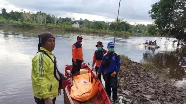 Longboat Karam, Warga Singkawang Ditemukan Tenggelam di Kapuas Hulu - GenPI.co KALBAR