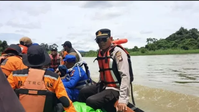 Batal Mencari Gaharu, Warga Mentebah Diduga Tenggelam di Sungai Sibau - GenPI.co KALBAR