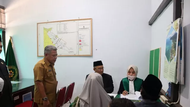 Sidang Isbat Nikah Bantu Masyarakat Peroleh Hak Dasar - GenPI.co KALBAR