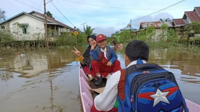 29 Sekolah di Kapuas Hulu Libur Pembelajaran Akibat Banjir - GenPI.co KALBAR