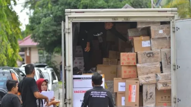 Dinkes Sintang Distribusikan Obat-obatan untuk Korban Banjir - GenPI.co KALBAR