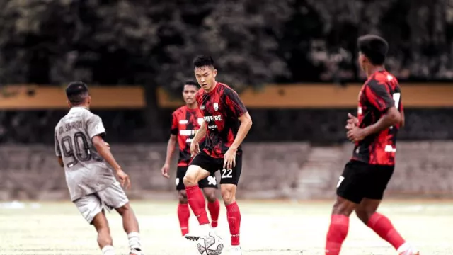 Laga Uji Coba, Persis Solo Tahan Imbang Borneo FC - GenPI.co KALBAR