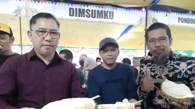 Tarik Investor, Kalbar Gencar Gelar Festival Durian - GenPI.co KALBAR