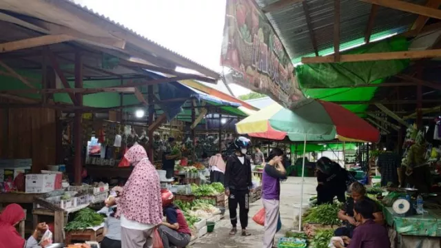 Hindari Label Kota Kumuh, Bengkayang Benahi Penataan Pasar - GenPI.co KALBAR