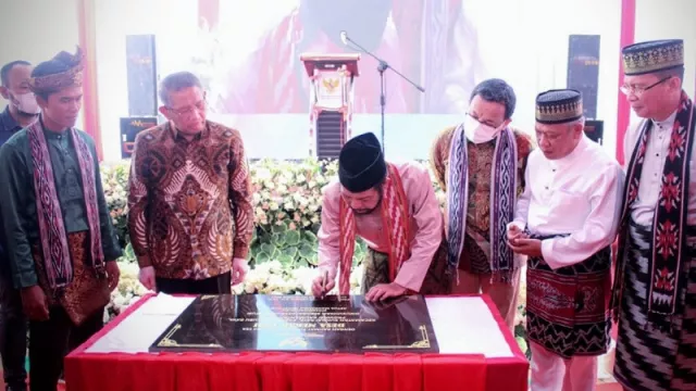 Mekar Sari Dikukuhkan Jadi Desa Konstitusi Pertama di Pulau Kalimantan - GenPI.co KALBAR
