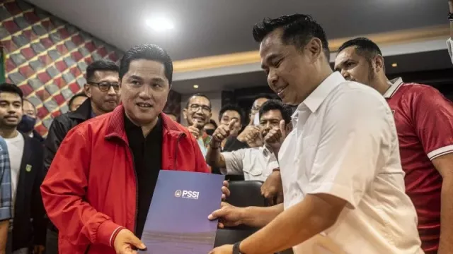 Founder Football Institute: Erick Thohir Tak Langgar Aturan Jadi Calon Ketum PSSI - GenPI.co KALBAR