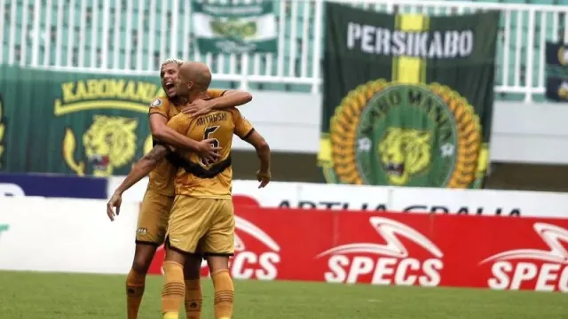 Liga 1, Dewa United dan Bhayangkara FC Berakhir Imbang 1-1 - GenPI.co KALBAR
