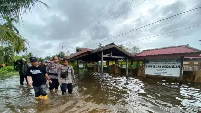 Masyarakat Kabupaten Sambas Diminta Waspadai Bencana Banjir - GenPI.co KALBAR