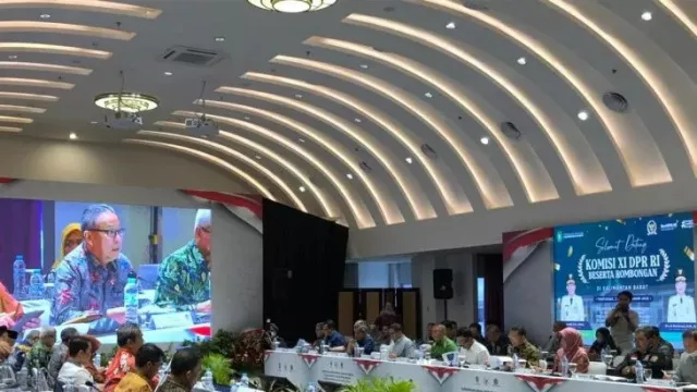 Komisi XI DPR RI Minta Seluruh Perusahaan Sawit Salurkan CSR Sesuai Aturan - GenPI.co KALBAR