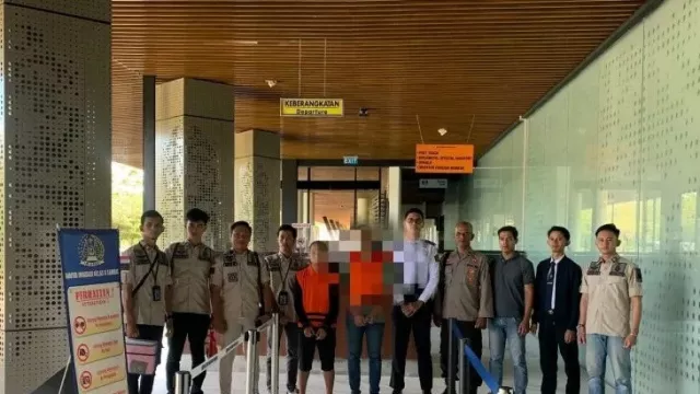 2 WNA Malaysia Dideportasi Kantor Imigrasi Singkawang Lewat PLBN Aruk - GenPI.co KALBAR