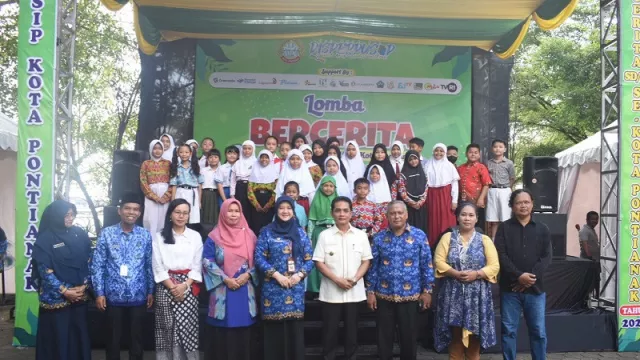 Pemkot Pontianak Budayakan Gemar Membaca Lewat Lomba Bercerita dan Bazar Buku - GenPI.co KALBAR Pemkot Pontianak Budayakan Gemar Membaca Lewat Lomba Bercerita dan Bazar Buku - GenPI.co KALBAR