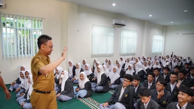 Pendidikan Politik bagi Pemilih Pemula Tentukan Kualitas Pemilu - GenPI.co KALBAR Pendidikan Politik bagi Pemilih Pemula Tentukan Kualitas Pemilu - GenPI.co KALBAR