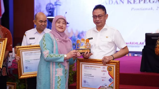 Keren, Pemkot Pontianak Borong Dua Kategori BKN Award - GenPI.co KALBAR
