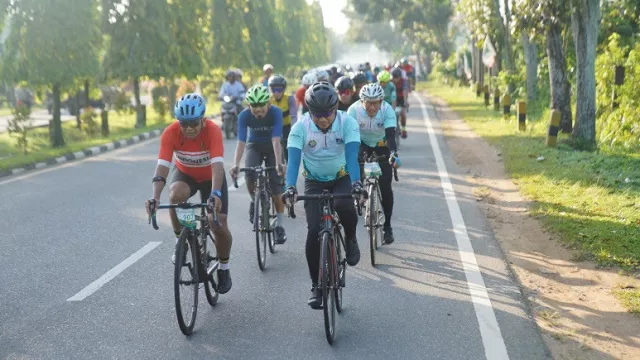 Peserta Happy Cycling Asal Kuching Rasakan Semarak Hari Jadi Pontianak - GenPI.co KALBAR