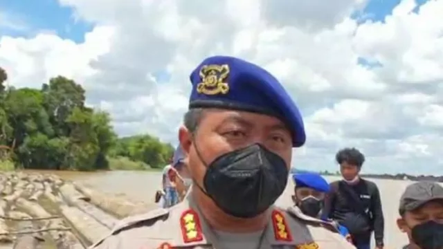 Penyelundupan 250 Kayu Ilegal Digagalkan, Polisi Ungkap Fakta Ini - GenPI.co KALTIM