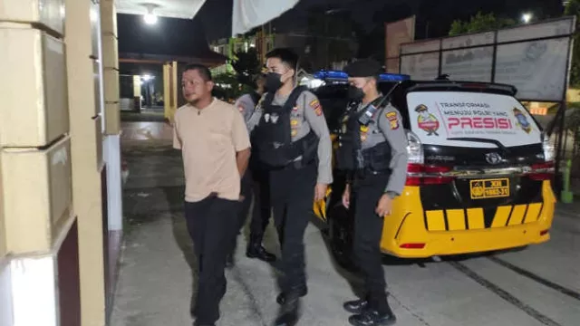 Bawa Pisau, Pria di Balikpapan Nekat Mencuri di Pos Polisi - GenPI.co KALTIM