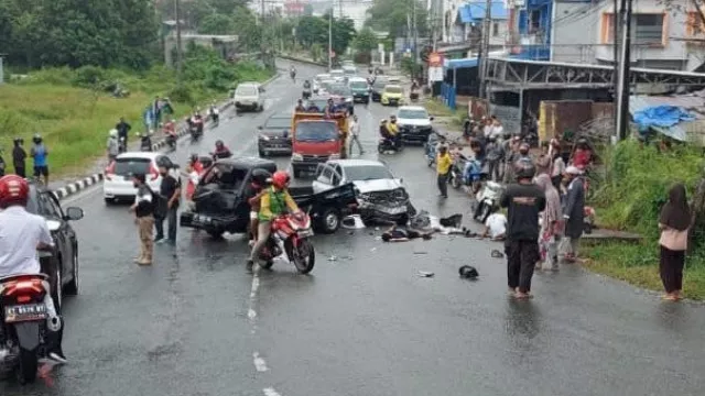 Mencekam, Detik-detik Kecelakaan Beruntun di Balikpapan - GenPI.co KALTIM