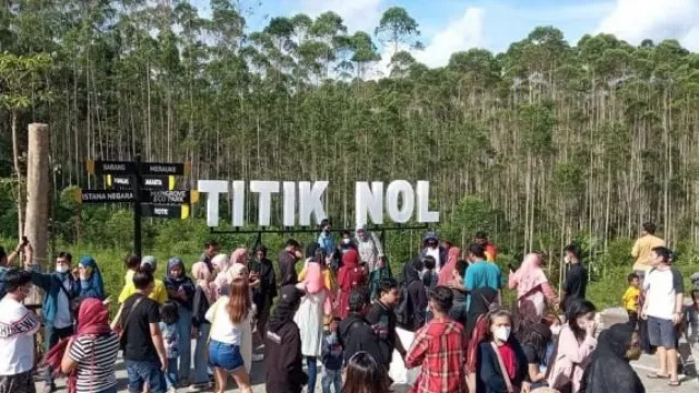 Ribuan Pengunjung Padati Titik Nol IKN, Ternyata Ini Alasannya - GenPI.co KALTIM