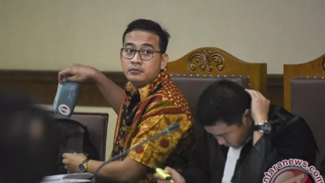 Raden Brotoseno Dipecat, Curhat Tata Janeeta Mengharukan - GenPI.co KALTIM