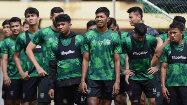 Disiplin Banget, Pelatih Borneo FC Ogah Pemain Santai - GenPI.co KALTIM