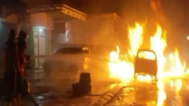 Mencurigakan, Polresta Samarinda Selidiki Kebakaran Mobil di Jalan Pulau Sulawesi - GenPI.co KALTIM