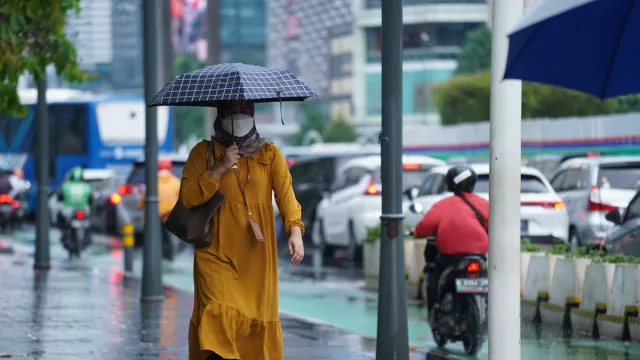Ramalan Cuaca Kaltim Hari ini: Sendawar Diprediksi Hujan Petir - GenPI.co KALTIM