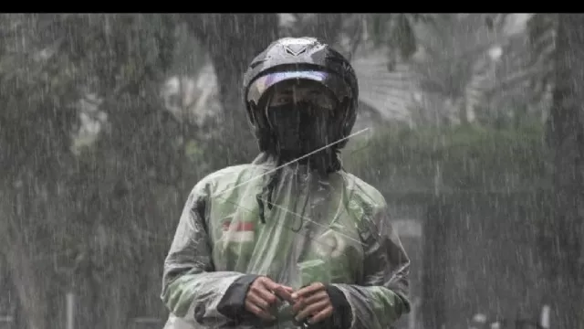 Siapin Payung, Kata BMKG Hari Ini Kepri Berpotensi Diguyur Hujan - GenPI.co KEPRI