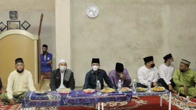 Bangga Warga Bangun Masjid, Ketua DMI Batam Telepon Bagian Kesra - GenPI.co KEPRI