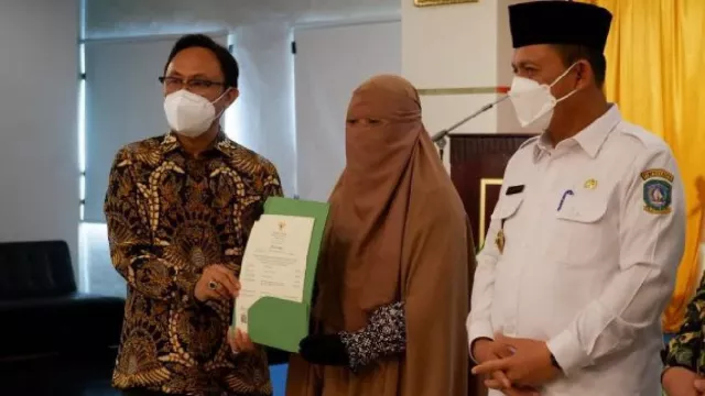 Wah, Pelaku Usaha di Tanjung Pinang Dapat Sertifikasi Halal - GenPI.co KEPRI