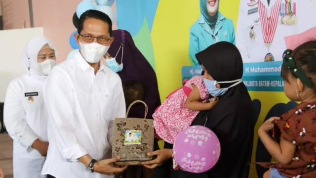 Pemko Dorong Semua Anak di Batam Merasakan Manfaat Imunisasi - GenPI.co KEPRI