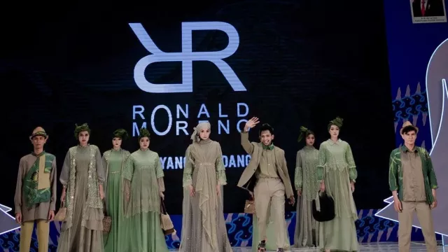 Ronald Moreno Hadirkan Koleksi Selayang Pandang untuk Idulfitri - GenPI.co KEPRI