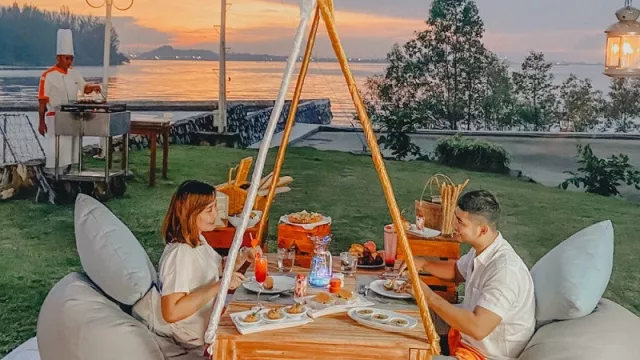 Harris Resort Waterfront Tawarkan Paket Dinner Romantis - GenPI.co KEPRI