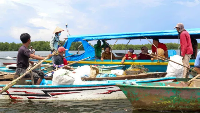 Gernas BCL, Nelayan Tak Boleh Ambil Ikan Selama Sebulan - GenPI.co KEPRI