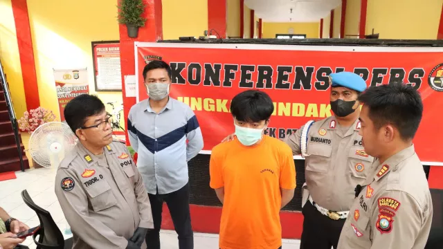 Duit Puluhan Juta di Brankas KFC Mega Mall Dicuri, Pelaku Tak Diduga - GenPI.co KEPRI