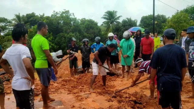 Batam Banjir, Belasan Rumah Terendam - GenPI.co KEPRI