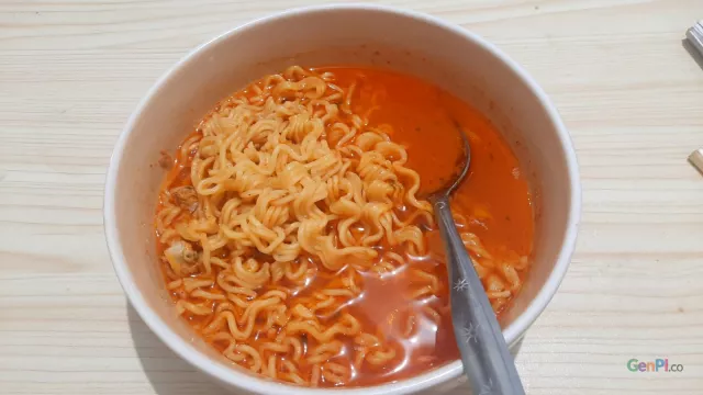 Ketagihan Mie Instan? Atasi dengan Tips Jitu Ini - GenPI.co KEPRI Ketagihan Mie Instan? Atasi dengan Tips Jitu Ini - GenPI.co KEPRI