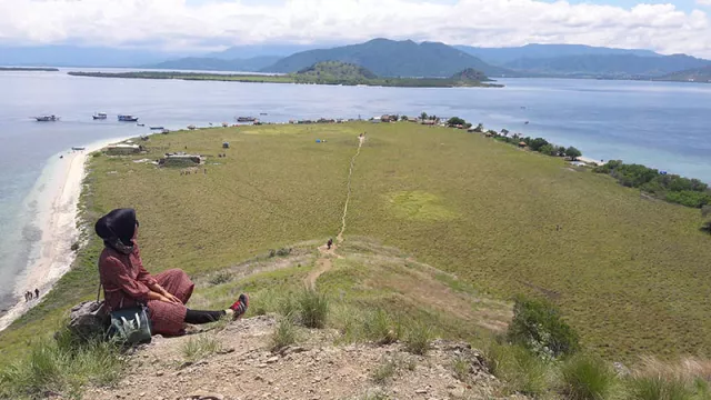 Kenawa: Pulau Eksotis di Barat Sumbawa - GenPI.co