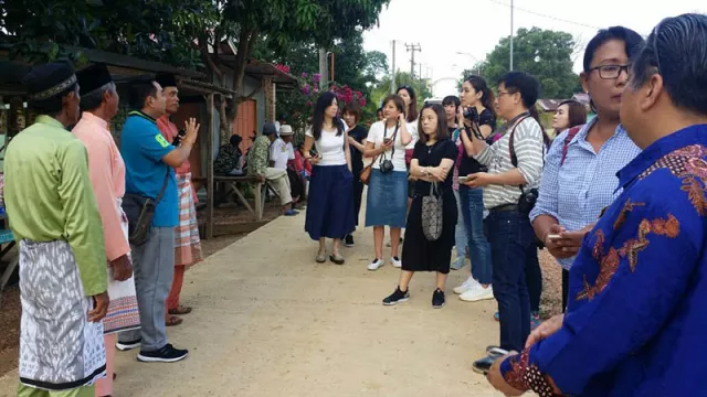 Wuiih, Pasar Mangrove Dikunjungi Turis Tiongkok - GenPI.co