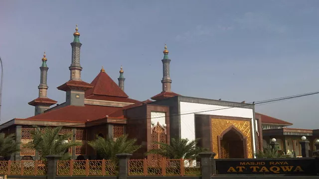 Yuk, Ngabuburit di Masjid Al Taqwa Cirebon - GenPI.co
