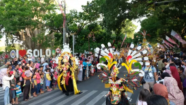 Solo Batik Carnival 2018 Tampil Meriah - GenPI.co