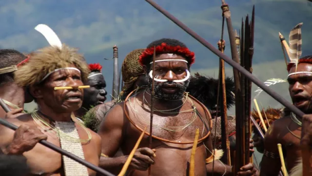 Suku Hubula yang Eksotis - GenPI.co