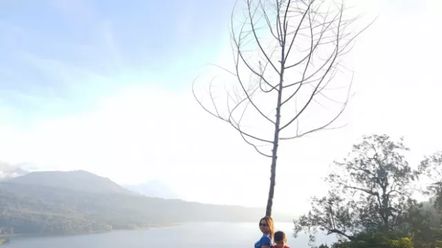 Asyiknya Wisata Selfie Puncak Wanagiri - GenPI.co