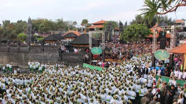 Tanah Lot Art & Food Festival Sabet MURI - GenPI.co